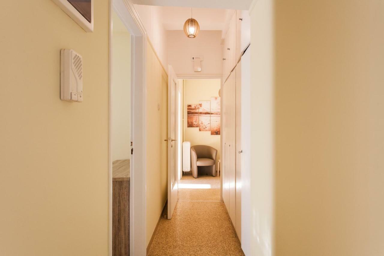 Private Central View Rooms In Apartment Near To Acropolis Metro Station Афины Экстерьер фото