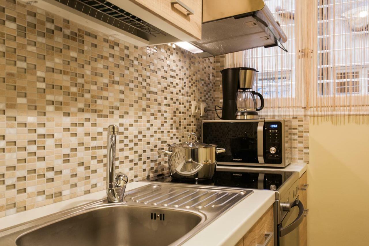 Private Central View Rooms In Apartment Near To Acropolis Metro Station Афины Экстерьер фото